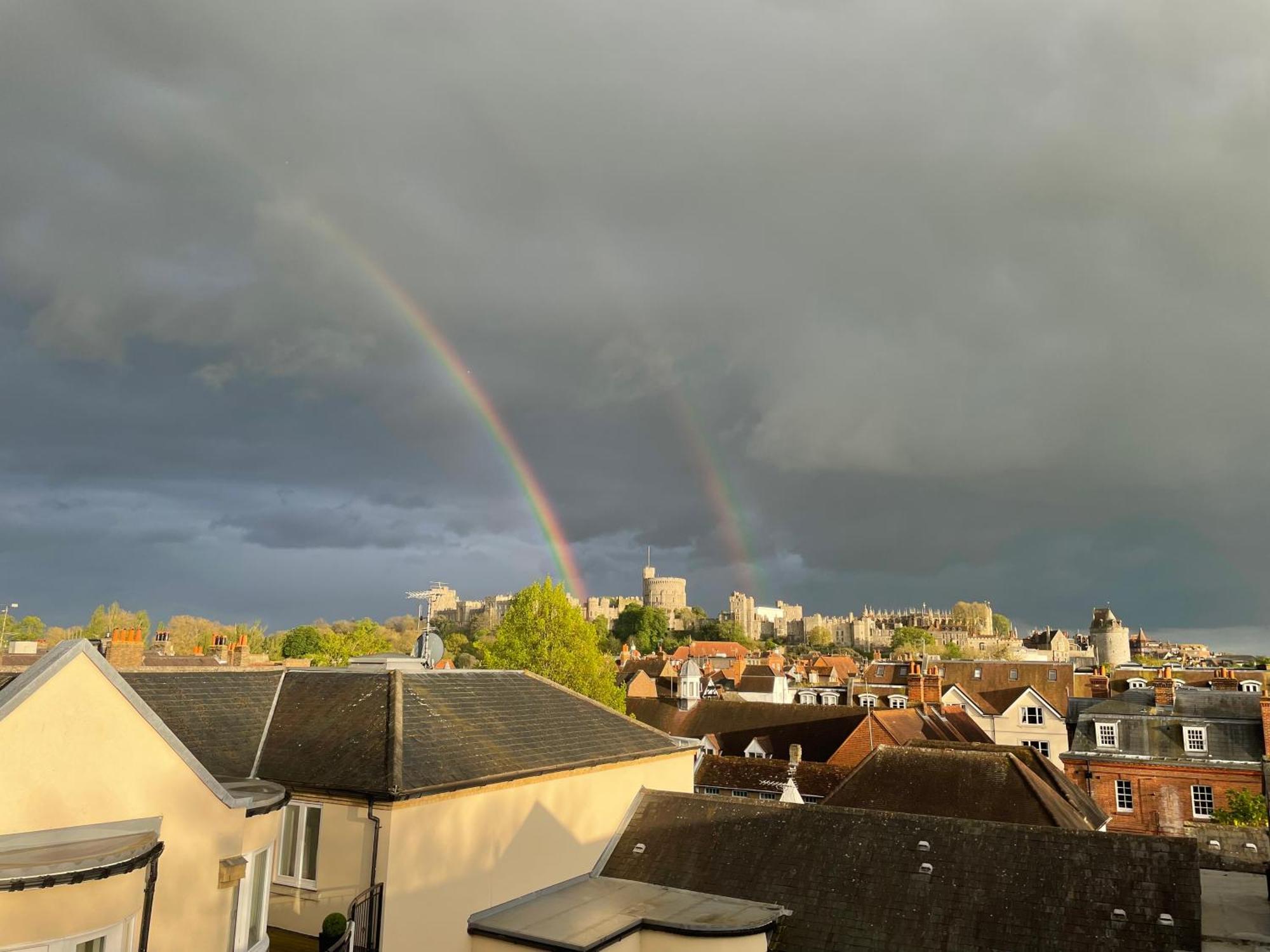 Floor En-suite Double Bedrooms With Great View Of Castle & Free Parking Privatunterkunft Windsor