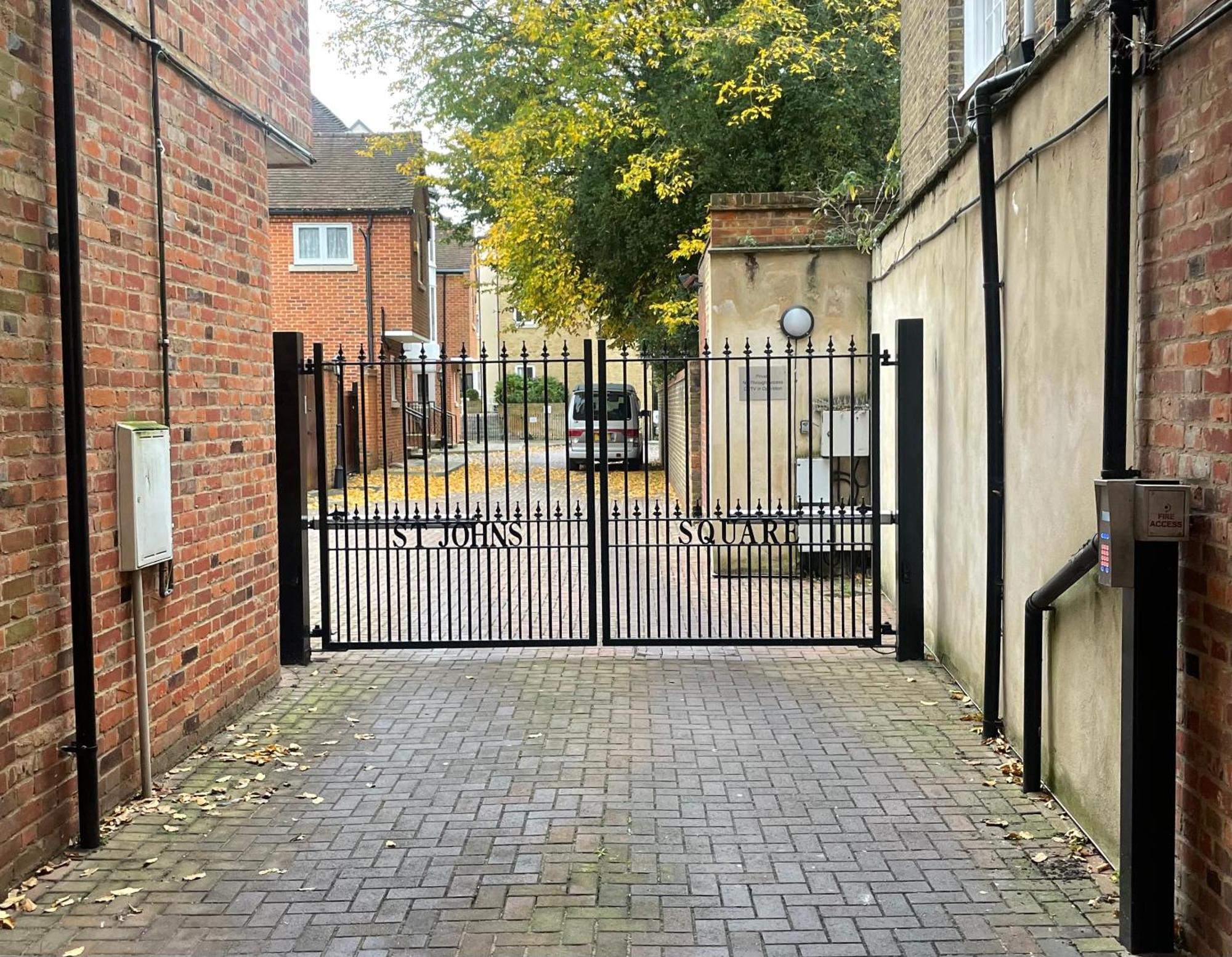 Privatunterkunft Floor En-suite Double Bedrooms With Great View Of Castle & Free Parking *